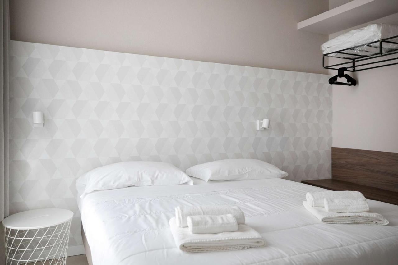 קאורלה Hotel Benvenuto מראה חיצוני תמונה