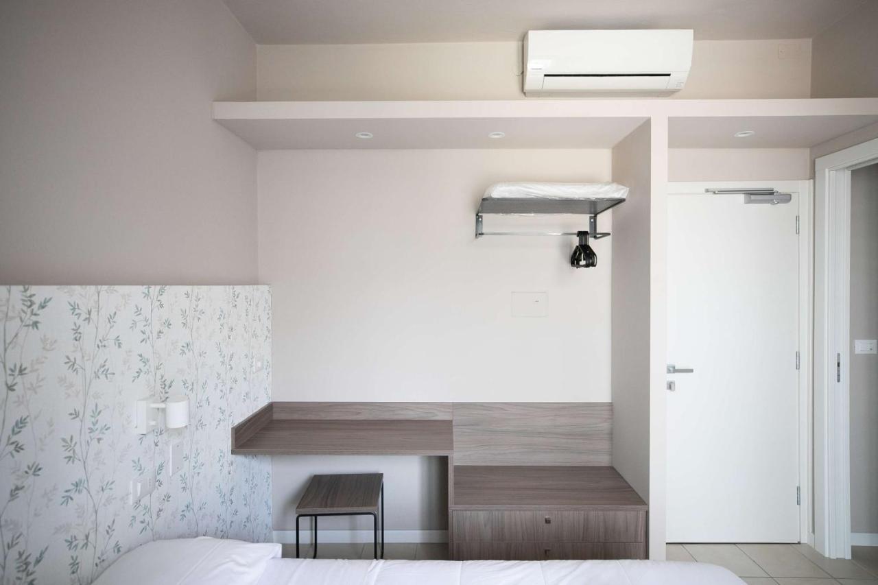 קאורלה Hotel Benvenuto מראה חיצוני תמונה